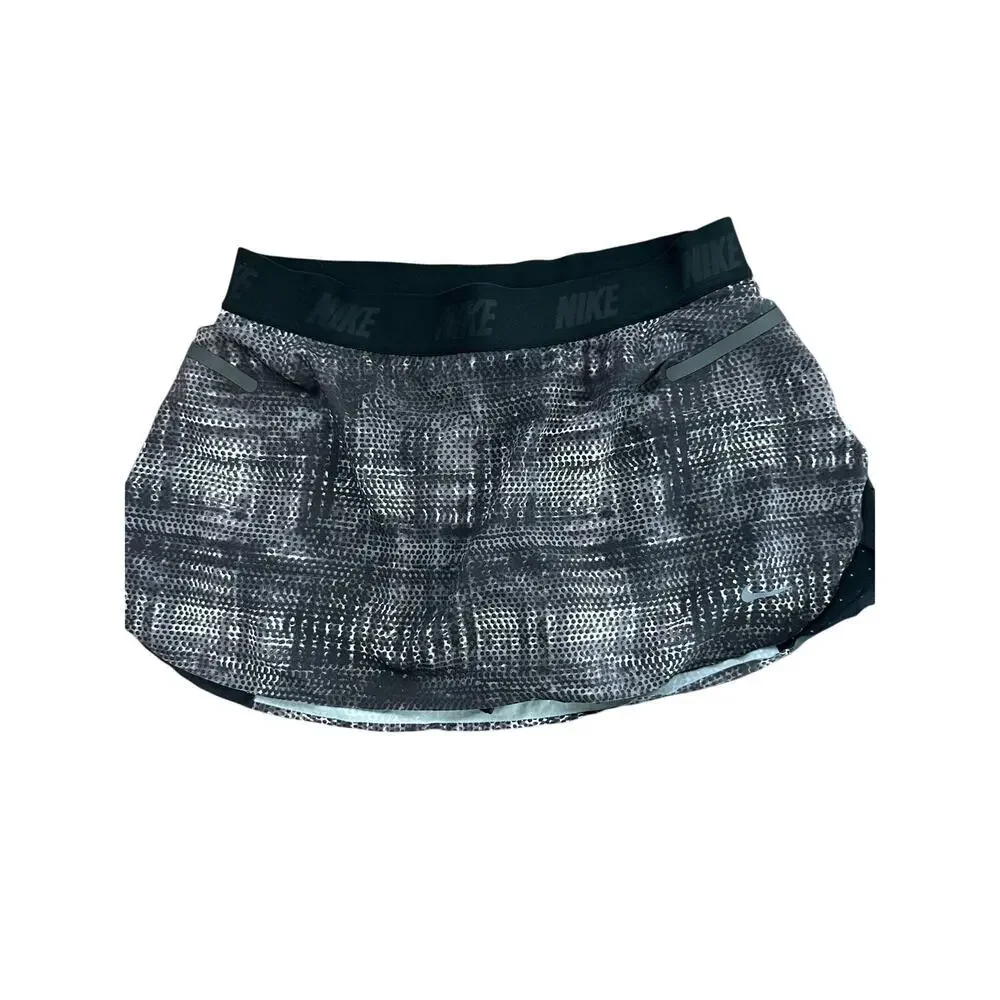 Nike Dri-Fit Women's Black White Animal Print Spotted Mini Skort Size Medium